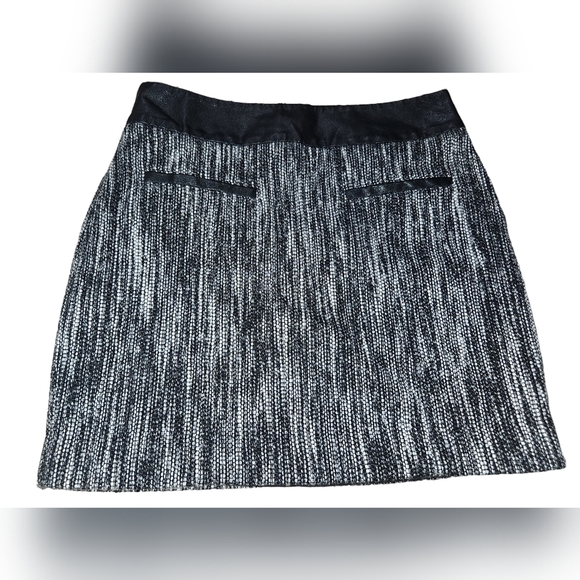 Calvin Klein Tweed Pencil Skirt with Faux Leather Trim Size 4 - Picture 6 of 10